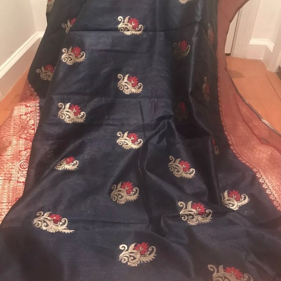 Jute Spun Silk Benarasi Saree With Blouse Piece - Picture 7 of 8